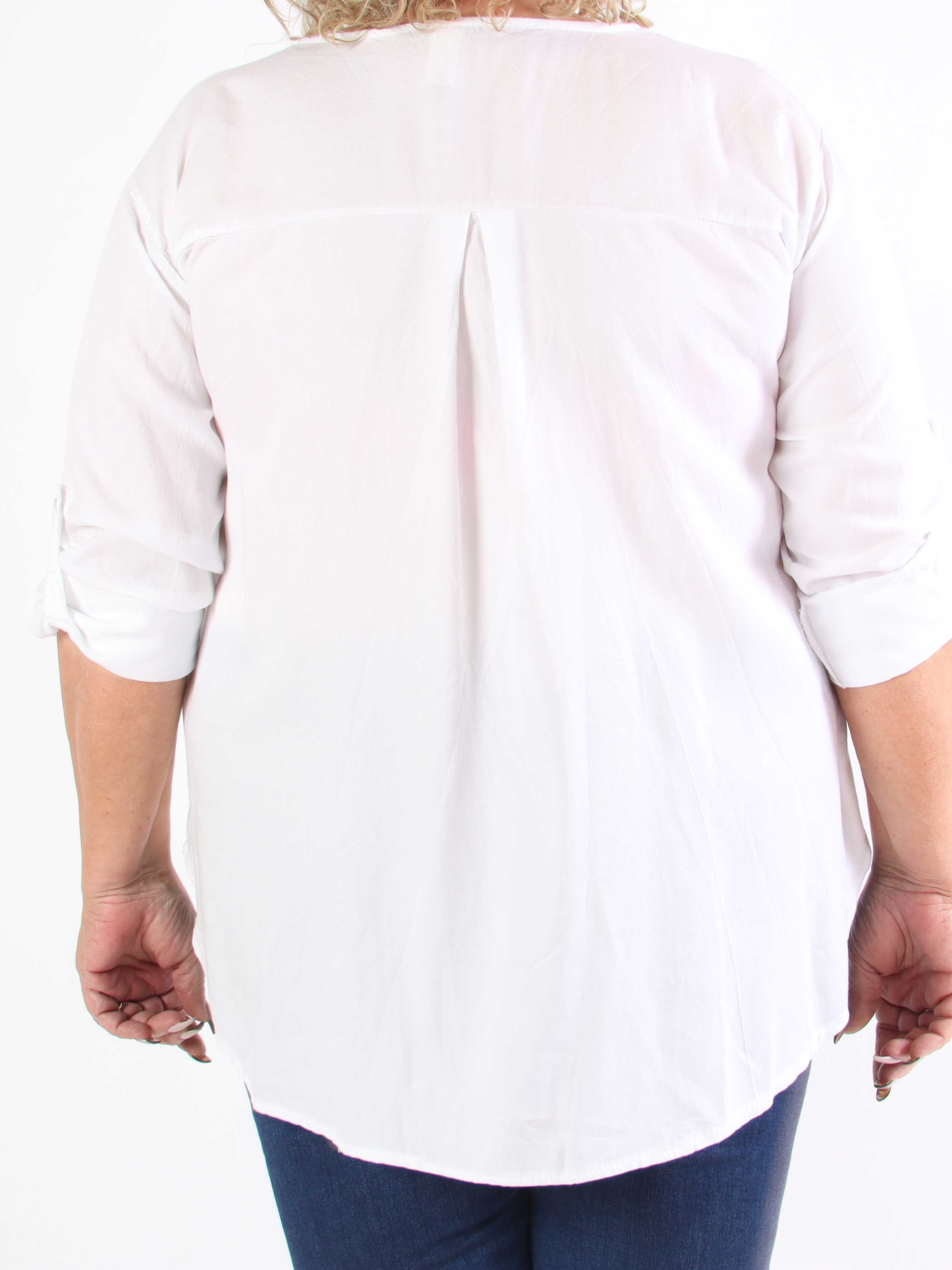 Emelda - Lätt enfärgad plus size skjorta i lyocell